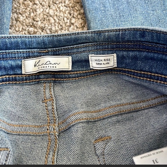 KanCan Signature High Rise Super Flare Jean, Women's 31/34 - Picture 4 of 9